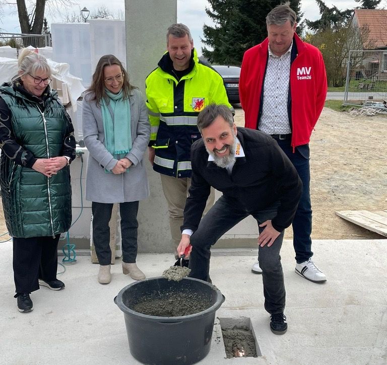 Grundsteinlegung in Albinshof – Neue Rettungswache nimmt Gestalt an